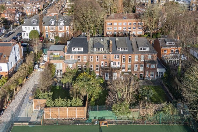 5 Coolhurst Road, Crouch End, London, N8 8EP 3