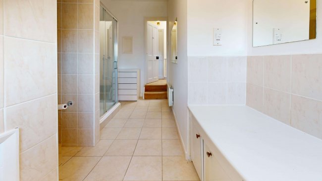 5 Coolhurst Road, Crouch End, London, N8 8EP 3