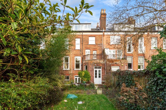 5 Coolhurst Road, Crouch End, London, N8 8EP 3