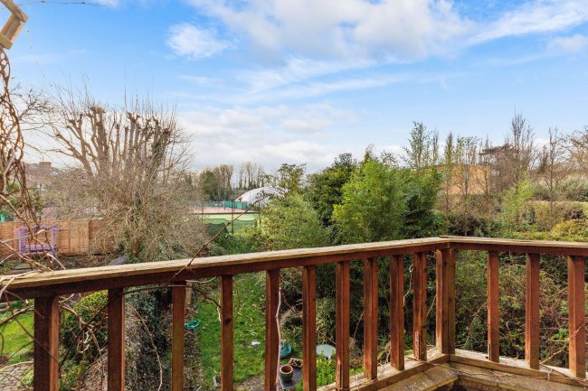 5 Coolhurst Road, Crouch End, London, N8 8EP 3