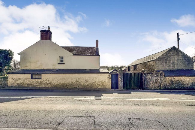 The Little Jockey , Berthon Road, Little Mill, Pontypool, Gwent, NP4 0HL 9