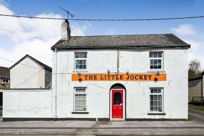 The Little Jockey , Berthon Road, Little Mill, Pontypool, Gwent, NP4 0HL 9