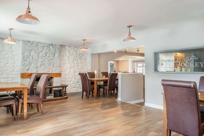 The Little Jockey , Berthon Road, Little Mill, Pontypool, Gwent, NP4 0HL 9