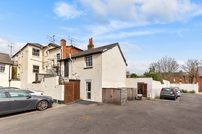 Rear Office at 55 Baker Street, Reading, Berkshire, RG1 7XX 8