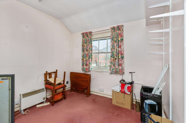 Rear Office at 55 Baker Street, Reading, Berkshire, RG1 7XX 8