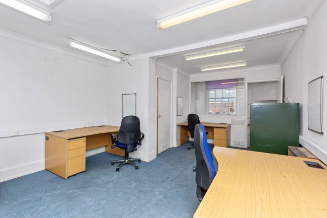 55a Baker Street, Reading, Berkshire, RG1 7XX 7