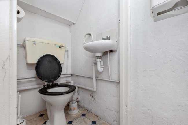 55a Baker Street, Reading, Berkshire, RG1 7XX 7