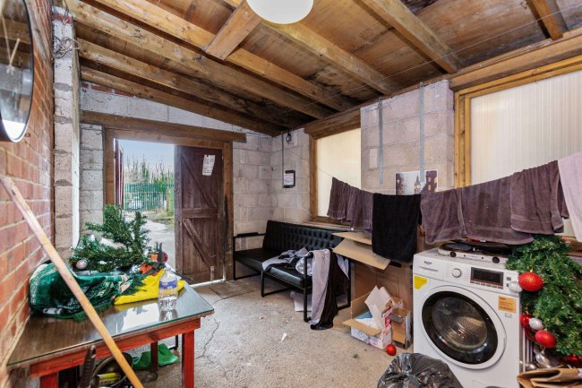 6-8 High St, Theale, Reading, RG7 5AN 9