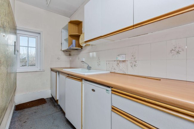 6-8 High St, Theale, Reading, RG7 5AN 9