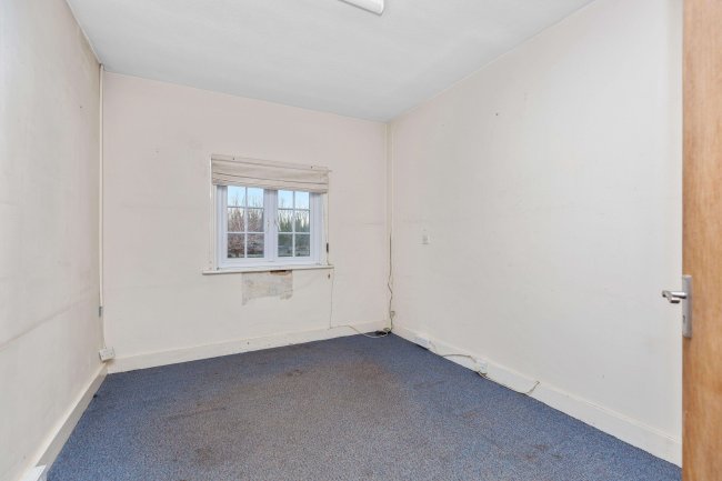 6-8 High St, Theale, Reading, RG7 5AN 9