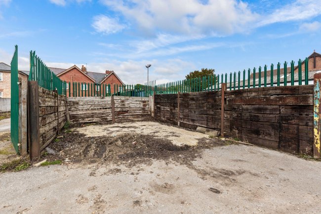 6-8 High St, Theale, Reading, RG7 5AN 9