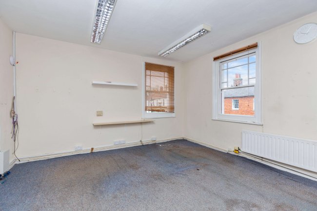 6-8 High St, Theale, Reading, RG7 5AN 9