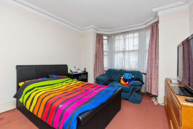 6-8 High St, Theale, Reading, RG7 5AN 9