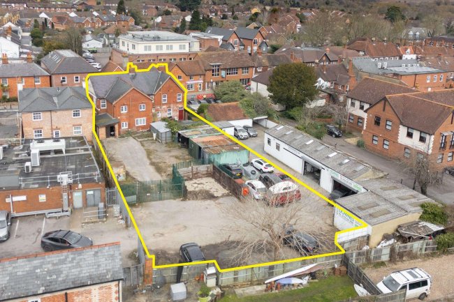 6-8 High St, Theale, Reading, RG7 5AN 9