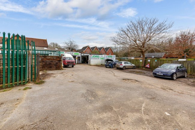 6-8 High St, Theale, Reading, RG7 5AN 9