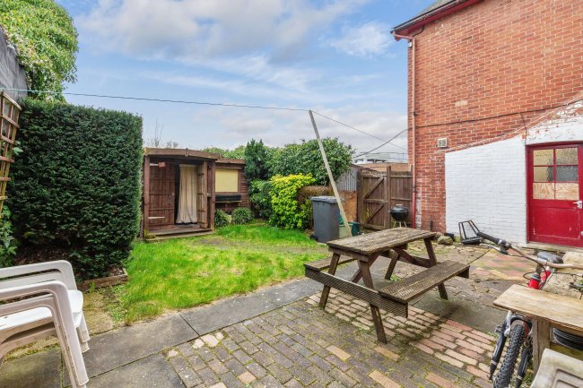 6-8 High St, Theale, Reading, RG7 5AN 9