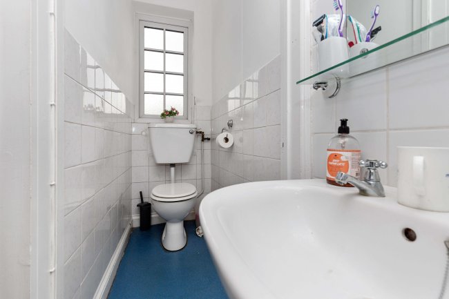 6-8 High St, Theale, Reading, RG7 5AN 9