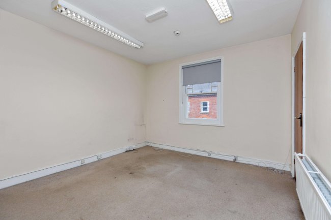 6-8 High St, Theale, Reading, RG7 5AN 9