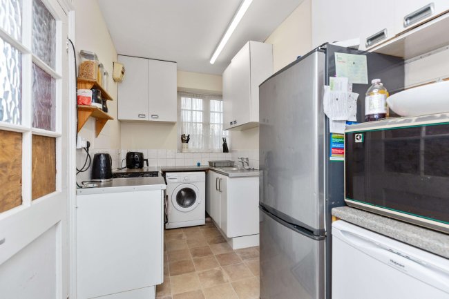 6-8 High St, Theale, Reading, RG7 5AN 9