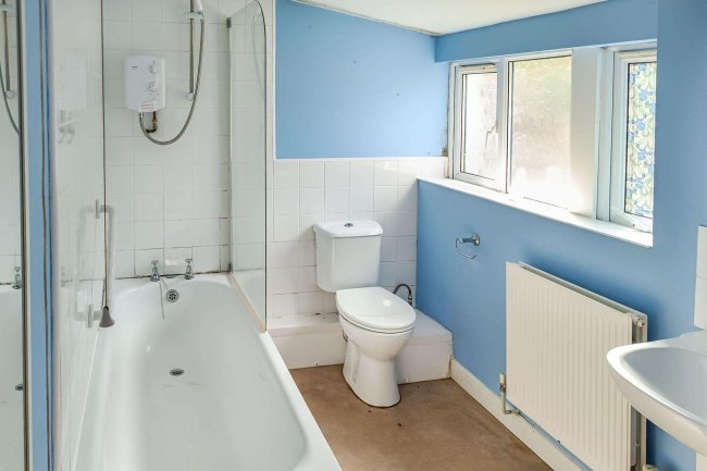 25 Griffith Street, Aberdare CF44 7LW 2