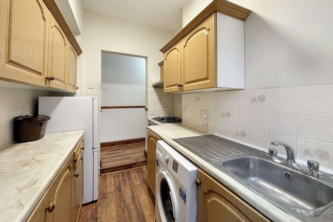 77 Edward Road, Walthamstow, London E17 6PB 9