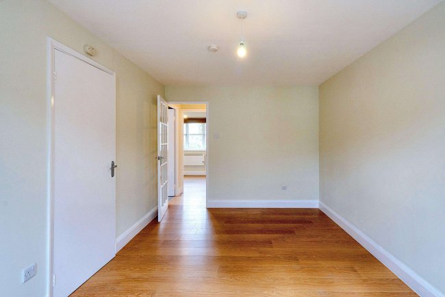 Flat 6, Read Court,1 Gandhi Close, Walthamstow, E17 8JX 7