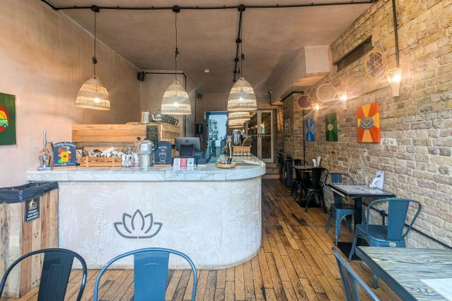 47 Trinity Road, Tooting, London, SW17 7SD 5