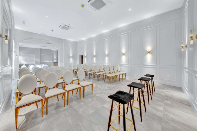 M'Nuchah, 392 Camden Road, London, N7 0SJ 3