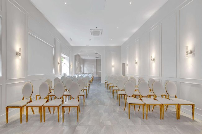 M'Nuchah, 392 Camden Road, London, N7 0SJ 3