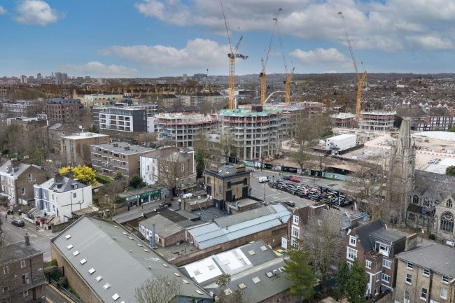 M'Nuchah, 392 Camden Road, London, N7 0SJ 3