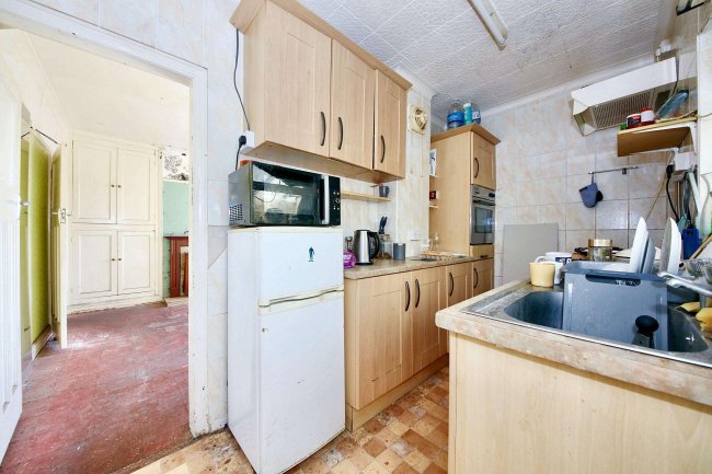 Glebe Bungalow, Ludlow Drive, Stirchley Village Telford, Shropshire, TF3 1DY 2