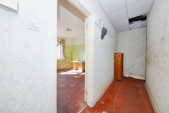 Glebe Bungalow, Ludlow Drive, Stirchley Village Telford, Shropshire, TF3 1DY 2