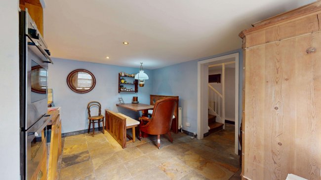 Flat 1, Vine House, Hampton Court Road, East Molesey, Surrey, KT8 9DA 1