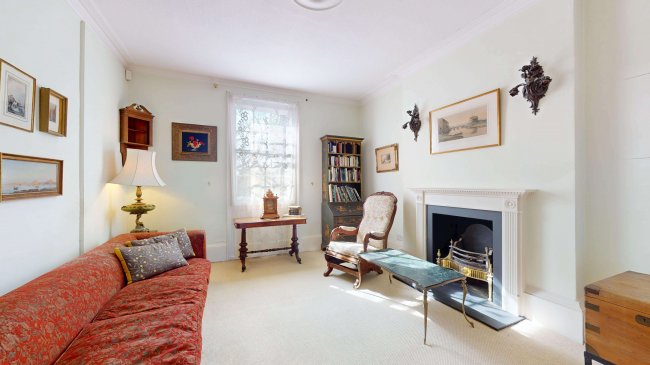 Flat 1, Vine House, Hampton Court Road, East Molesey, Surrey, KT8 9DA 1