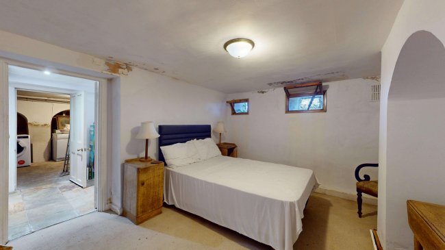 Flat 1, Vine House, Hampton Court Road, East Molesey, Surrey, KT8 9DA 1