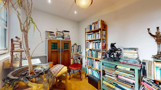 Flat 1, Vine House, Hampton Court Road, East Molesey, Surrey, KT8 9DA 1