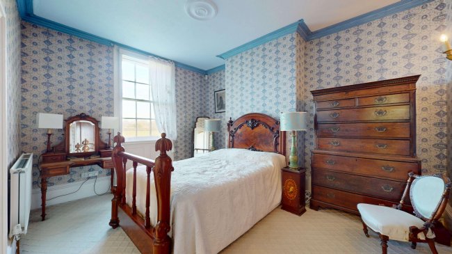 Flat 1, Vine House, Hampton Court Road, East Molesey, Surrey, KT8 9DA 1