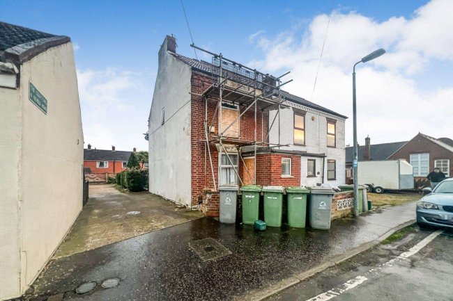 4 Neville Road, Norwich, NR7 8DS 8