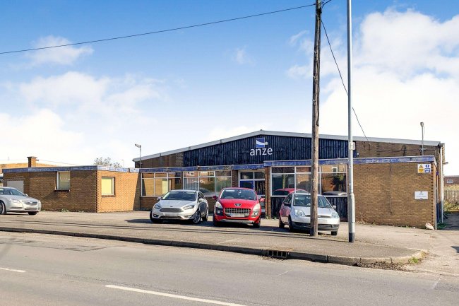 Land and buildings to the north east side of Eastfield Side, Sutton in Ashfield NG17 4JR 5