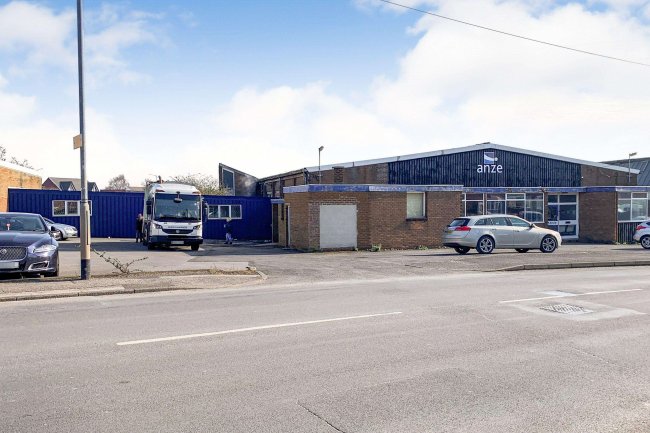 Land and buildings to the north east side of Eastfield Side, Sutton in Ashfield NG17 4JR 5