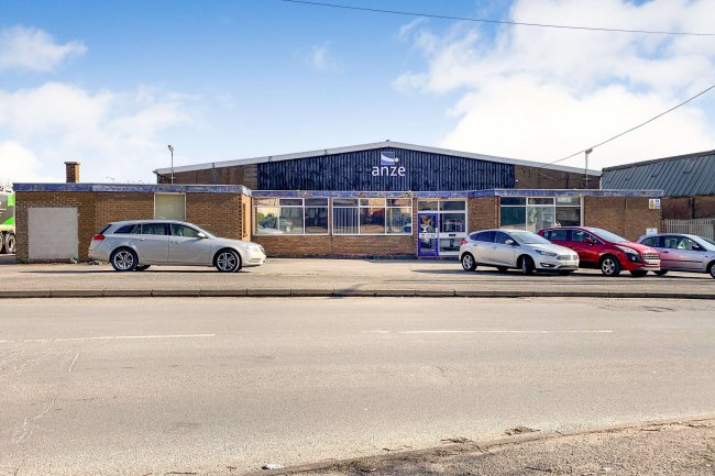 Land and buildings to the north east side of Eastfield Side, Sutton in Ashfield NG17 4JR 5