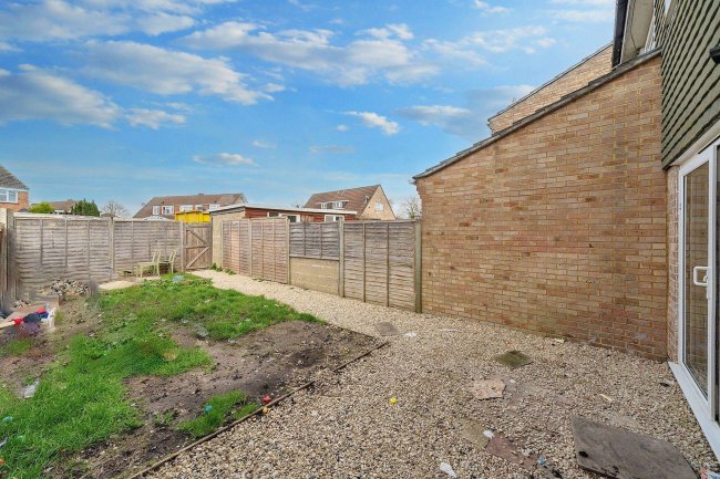 7 Wordsworth Road, Thatcham, Berkshire, RG18 3FP 7