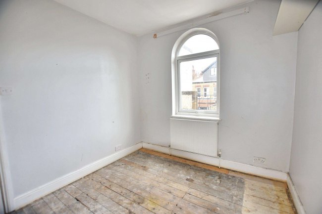 32 Robson Road, West Norwood, London, SE27 9LA 8