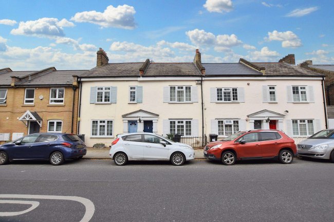 32 Robson Road, West Norwood, London, SE27 9LA 8