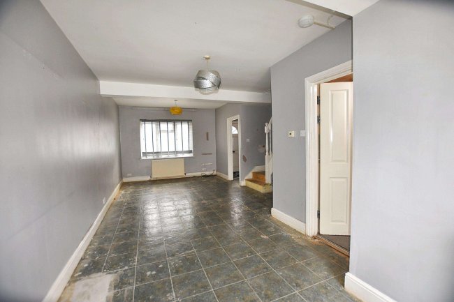 32 Robson Road, West Norwood, London, SE27 9LA 8