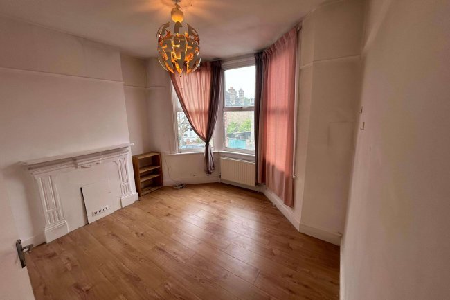 40/42 Brookwood Road, Southfields, London, SW18 5BQ 8