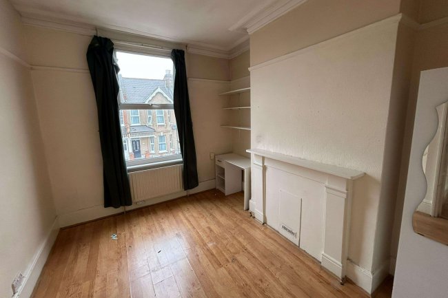 40/42 Brookwood Road, Southfields, London, SW18 5BQ 8