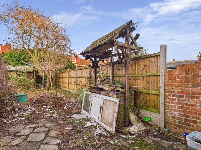 22 Malcolm Road, South Norwood, London, SE25 5HG 8