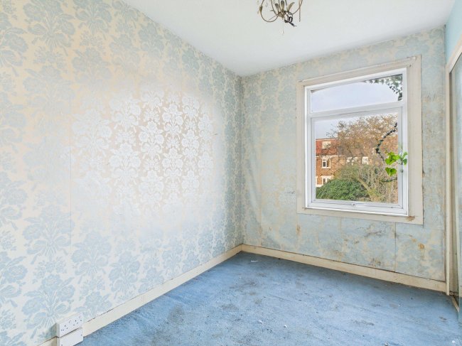 22 Malcolm Road, South Norwood, London, SE25 5HG 8