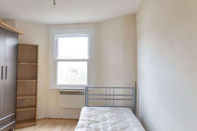Flat 3, 2 Buxton Road, Willesden, London NW2 5BJ 9